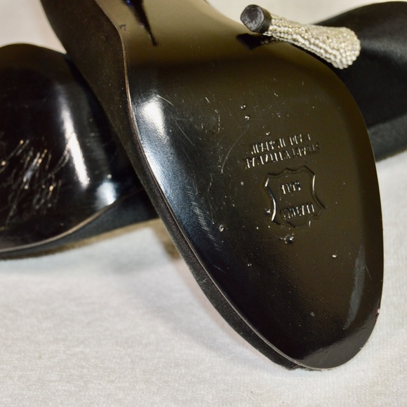 Stuart Weitzman BlacStuart Weitzman Black Satin Peep Toe Crystal Heel Pump - Picture 10 of 14